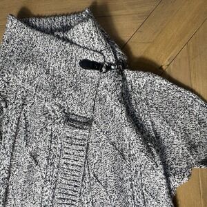 RD Style Women's Beige/blk Knit Sweater Wrap w/Top buckle - SZ L.‎ EUC Chunky